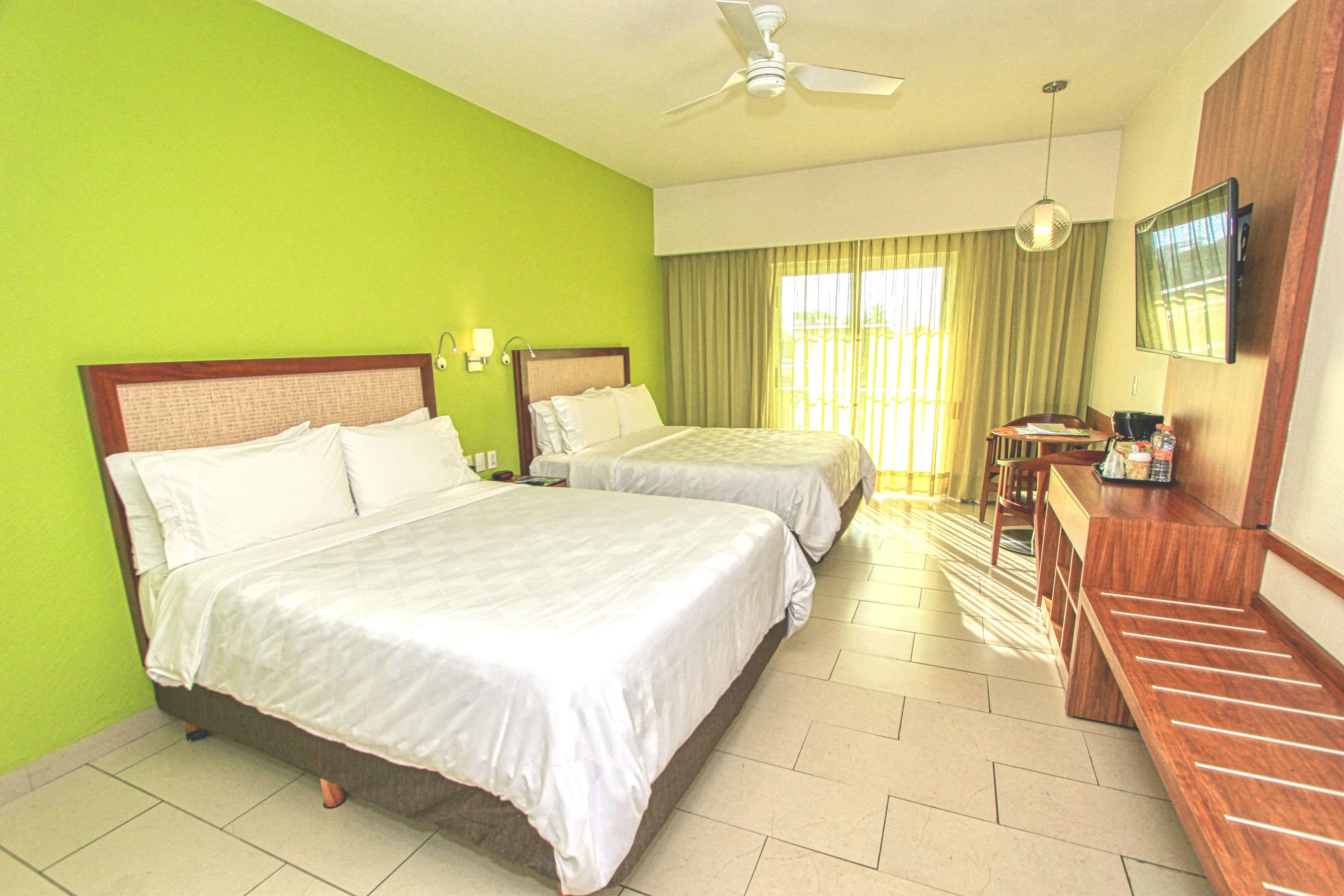 Holiday Inn Huatulco By Ihg Santa Cruz Huatulco Exterior photo